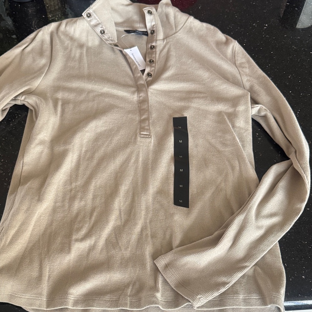 NWT Banana Republic Taupe Button-Up mock collar long sleeve